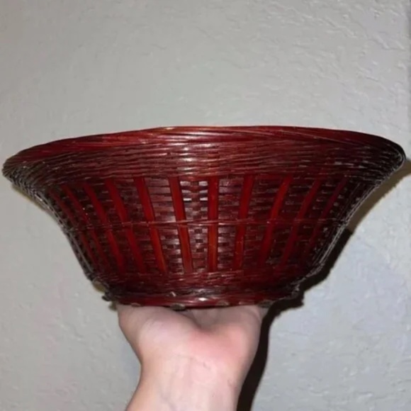 Vintage Cottage Core Boho Red Wicker Basket - Picture 1 of 7